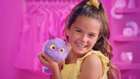 Peluche de gato esponjoso eléctrico rosa para niños, muñeco de peluche